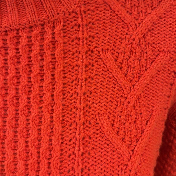 GAP- Orangish / Red cropped sweater. Size M - Picture 6 of 12